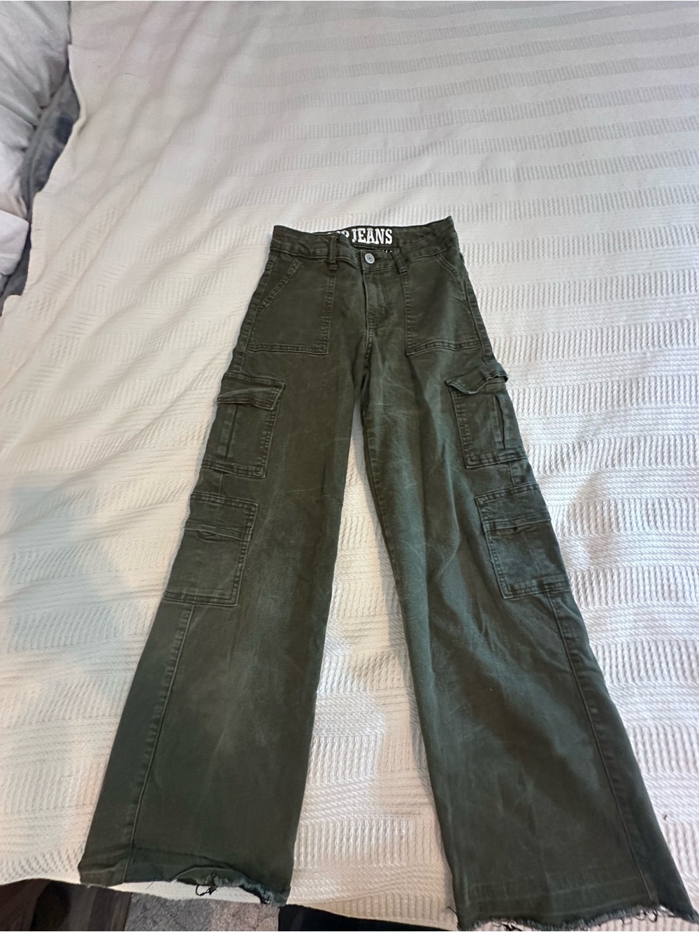 V.I.P. Jeans Olive Green Wide Leg Cargo Pants Size 3/26